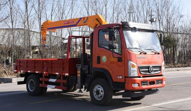 點(diǎn)擊查看詳細(xì)信息<br>標(biāo)題：3.2噸大運(yùn)隨車吊 閱讀次數(shù)：1764