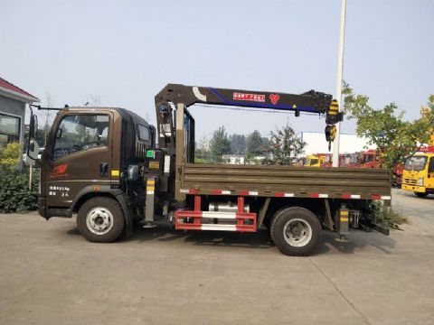 點擊查看詳細(xì)信息<br>標(biāo)題：4噸重汽豪沃隨車吊 閱讀次數(shù)：1830