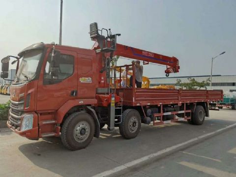 點(diǎn)擊查看詳細(xì)信息<br>標(biāo)題：柳汽前四后四隨車吊 閱讀次數(shù)：1624
